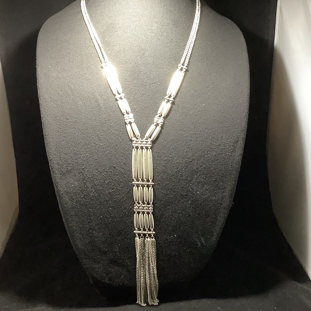 Elegant Silver Necklace